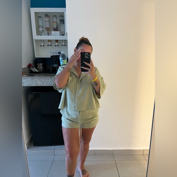 3 Piece Silky Set - Picture 6 of 6